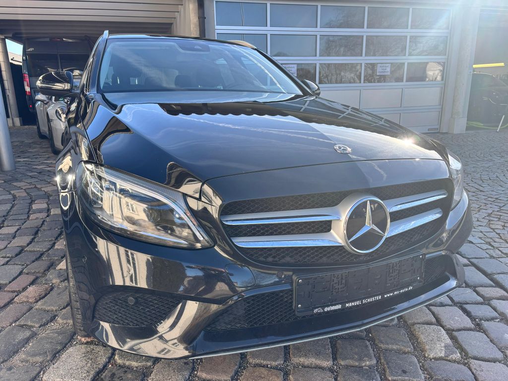 Mercedes-Benz 220 2019