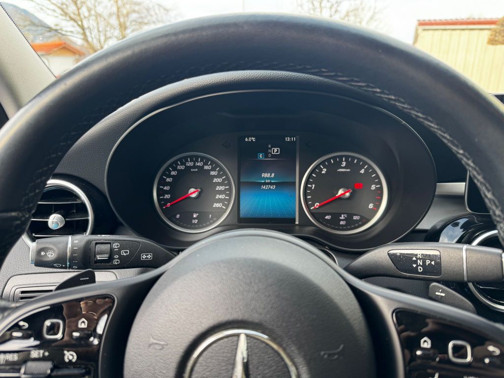 Mercedes-Benz 220 2019