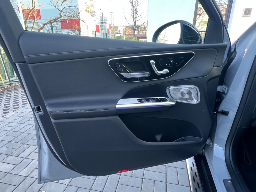 Mercedes-Benz GLC 300 2026