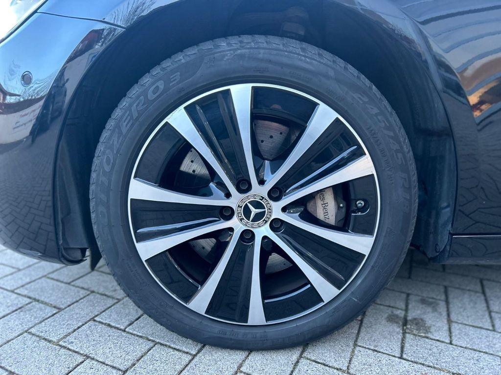 Mercedes-Benz E 300 2022