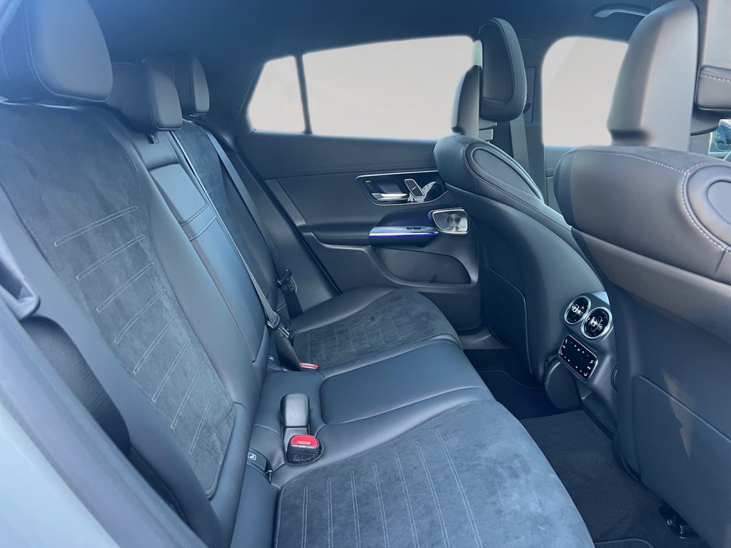 Mercedes-Benz GLC 300 2026