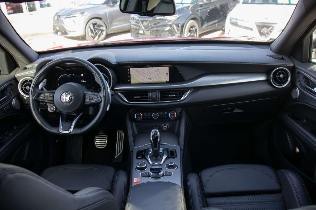 Alfa Romeo Stelvio 2024