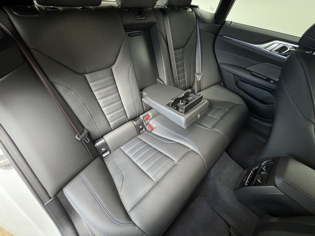 BMW i4 2024
