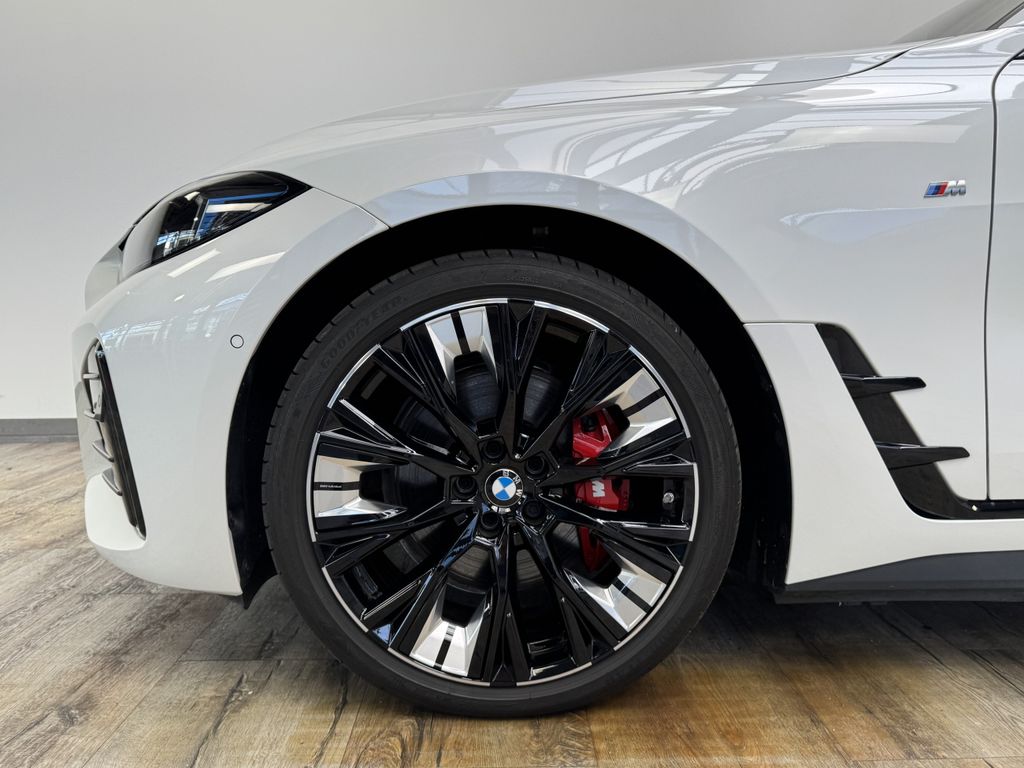 BMW i4 2024