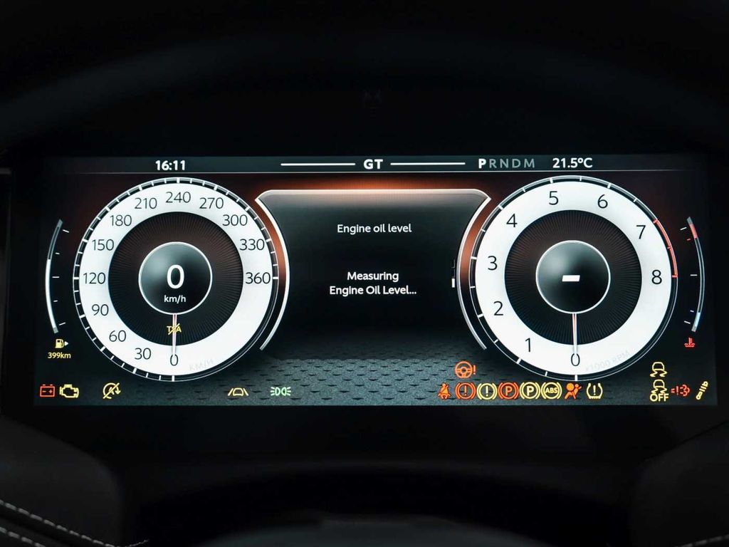 Aston Martin DB12 2026