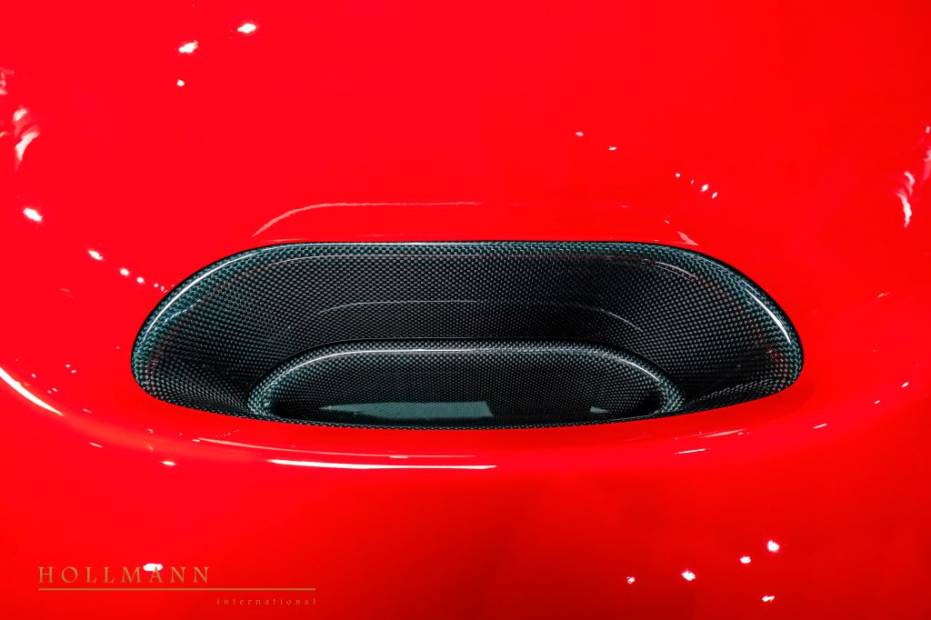 Ferrari F8 2021
