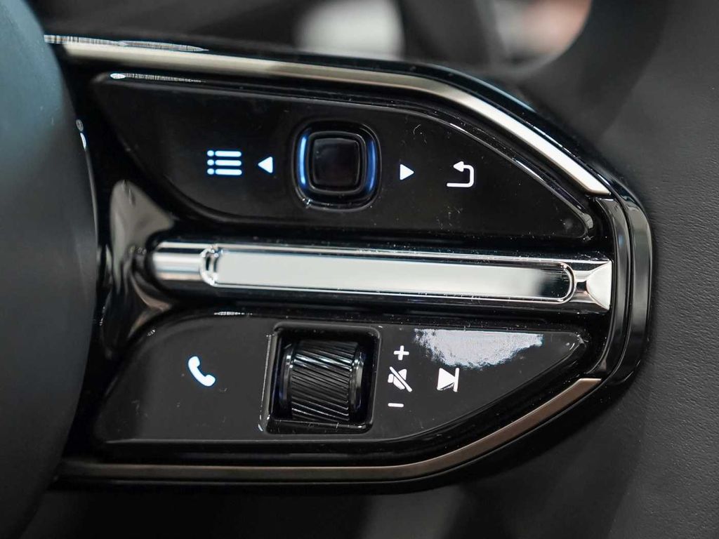 Aston Martin DB12 2026