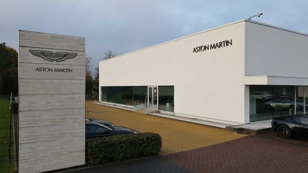 Aston Martin V8 Vantage 2026