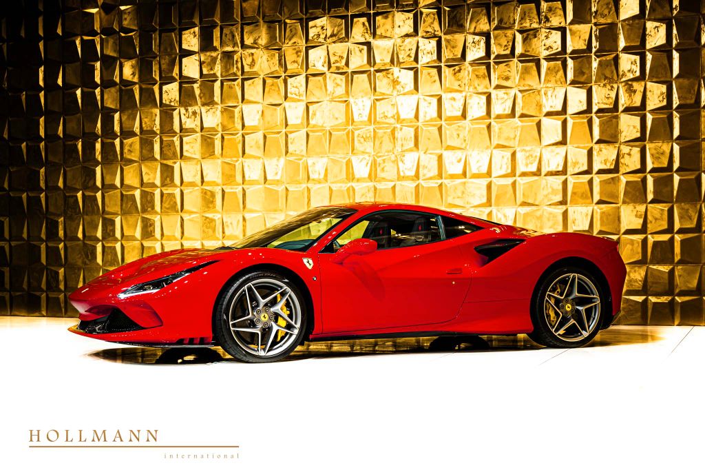 Ferrari F8 2021