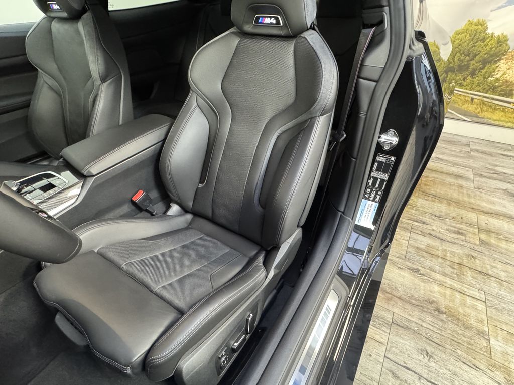 BMW M4 2025