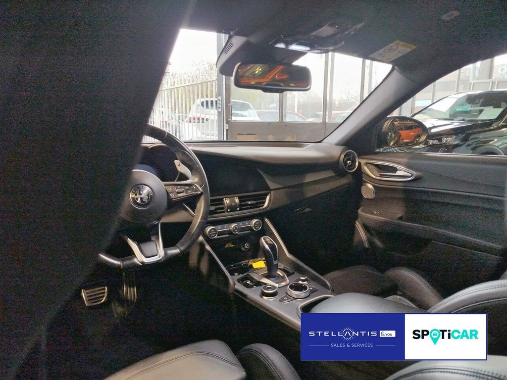 Alfa Romeo Giulia 2023