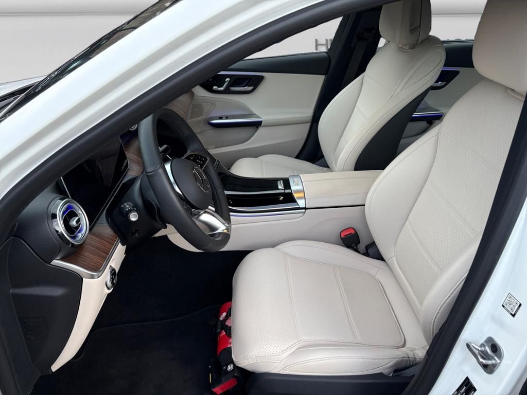 Mercedes-Benz C 300 2025