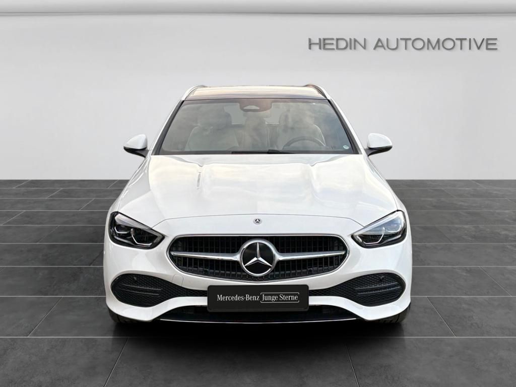 Mercedes-Benz C 300 2025