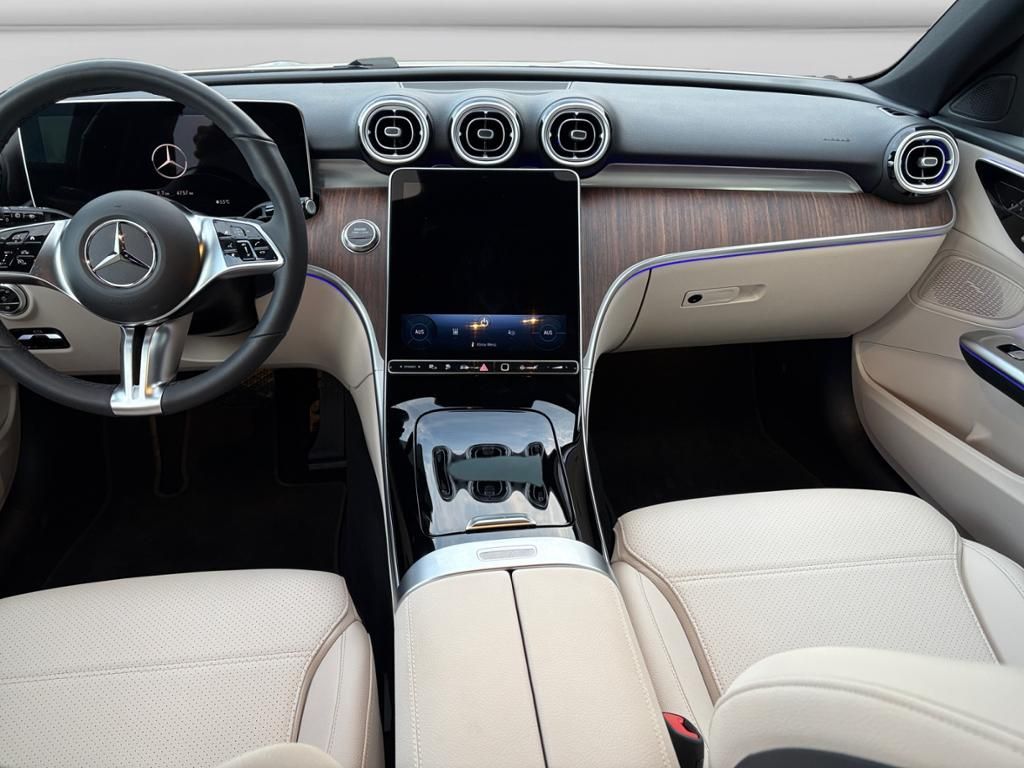 Mercedes-Benz C 300 2025
