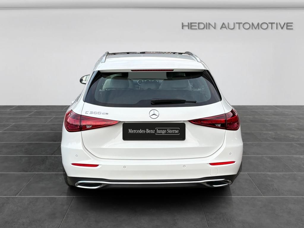 Mercedes-Benz C 300 2025