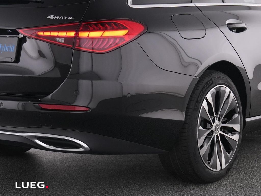 Mercedes-Benz C 300 2025