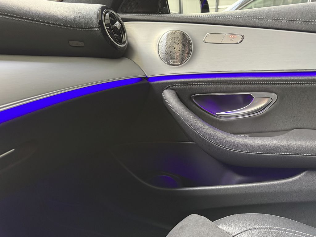 Mercedes-Benz E 300 2022