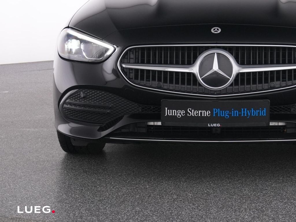 Mercedes-Benz C 300 2025