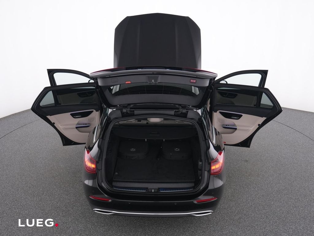 Mercedes-Benz C 300 2025