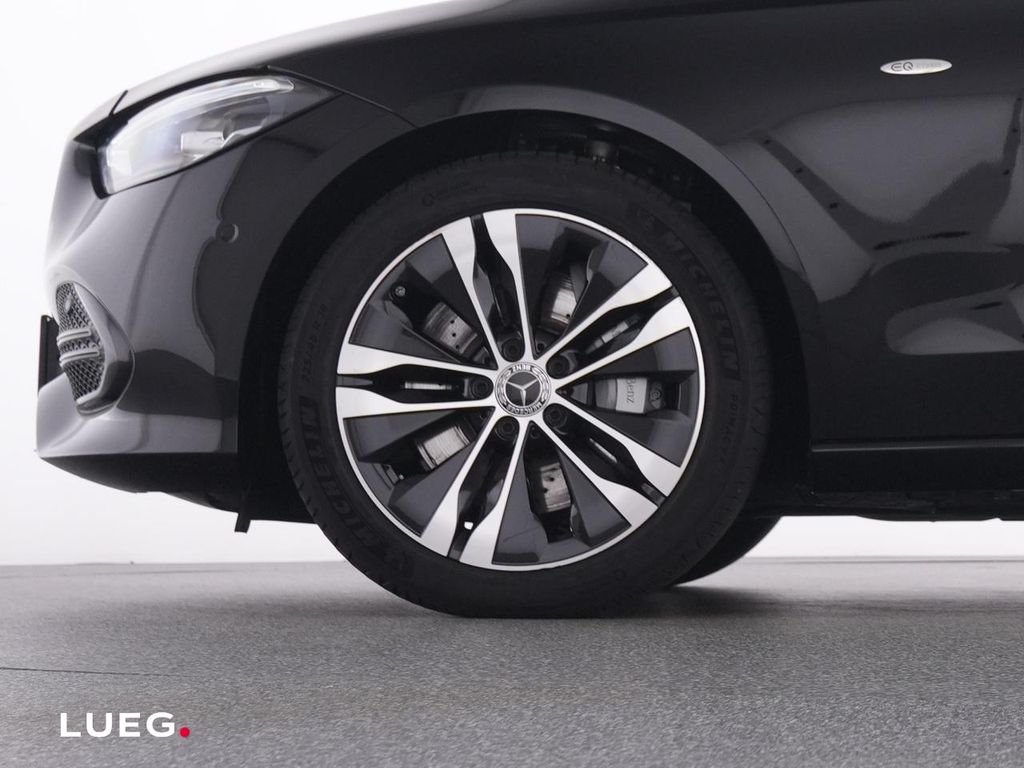 Mercedes-Benz C 300 2025