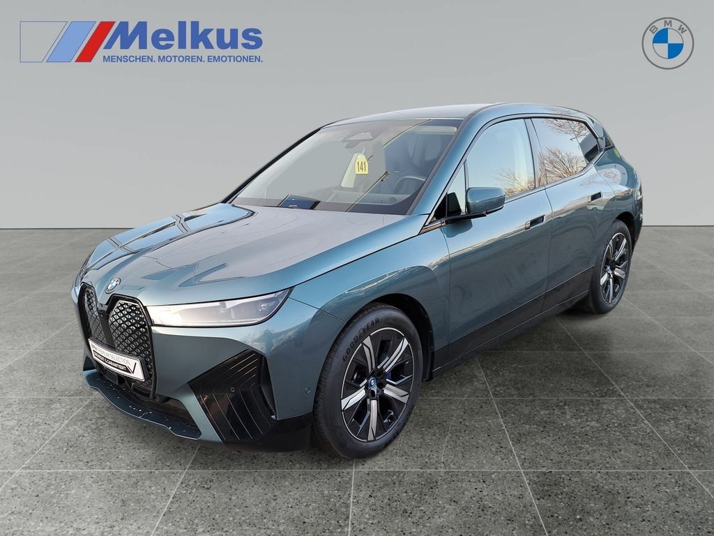 BMW iX 2023