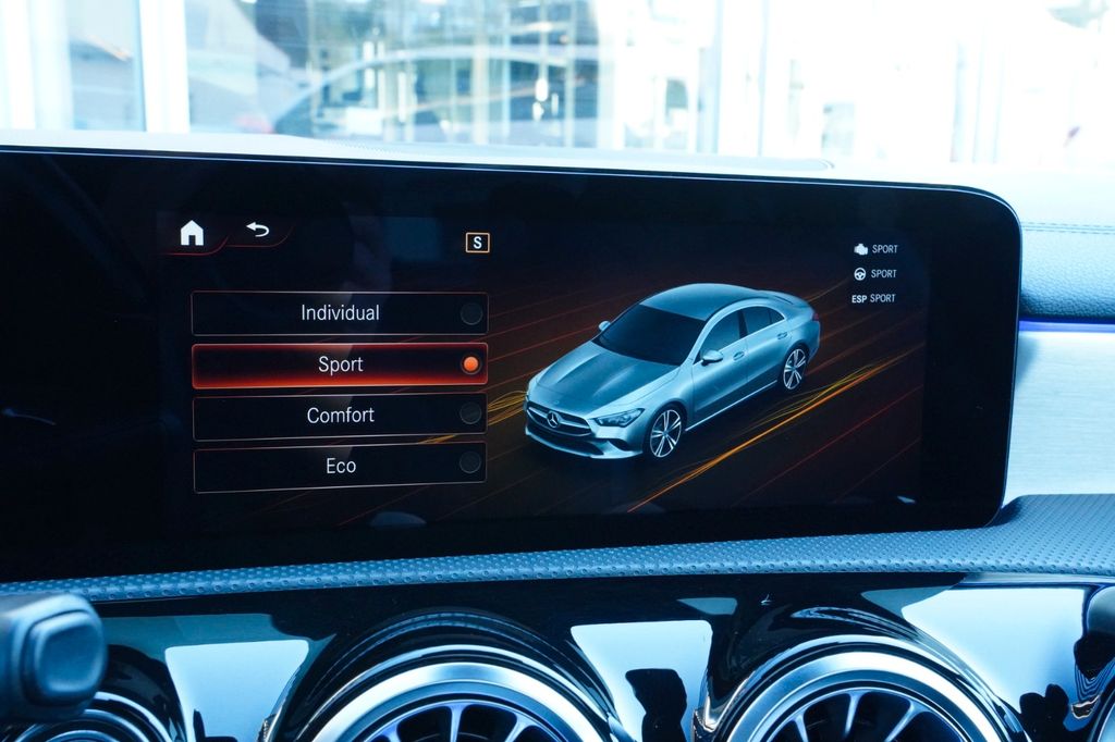 Mercedes-Benz CLA 200 2019