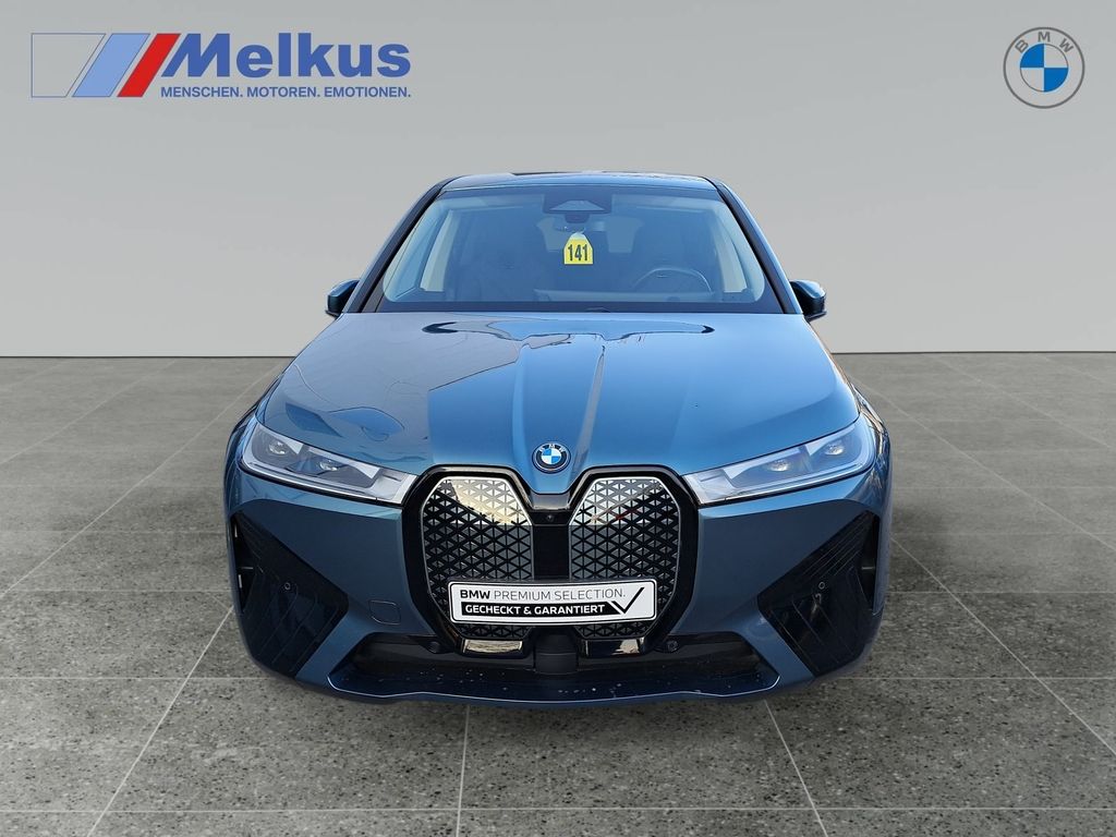 BMW iX 2023