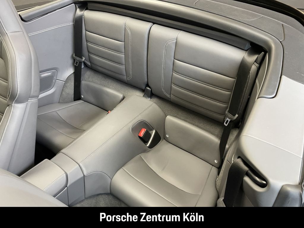 Porsche 992 2022
