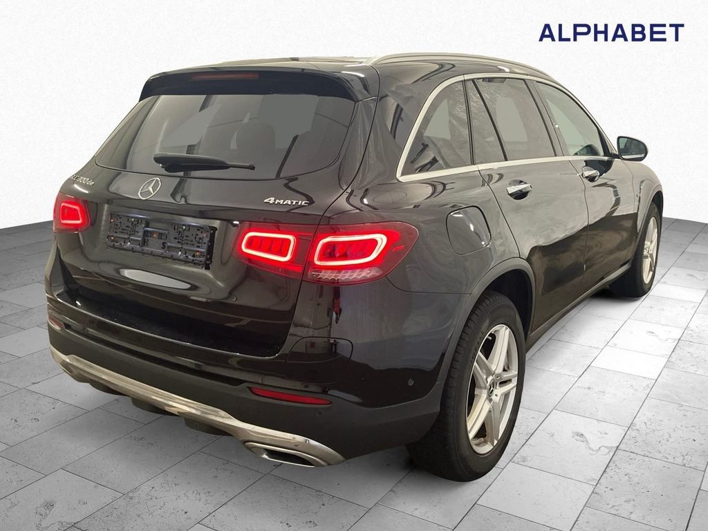 Mercedes-Benz GLC 300 2021