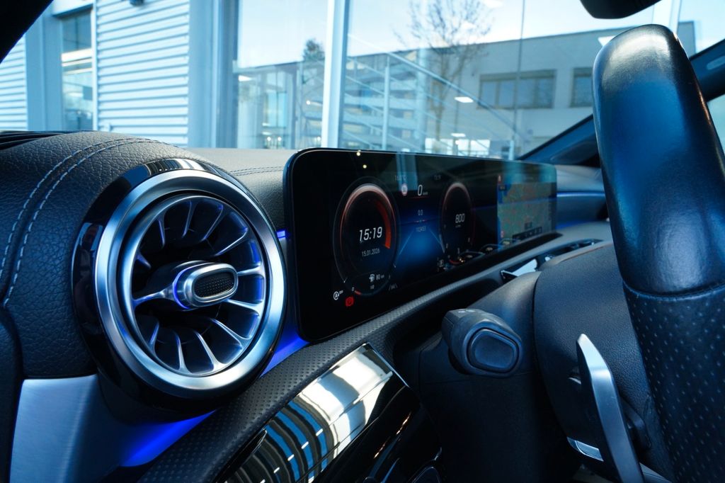 Mercedes-Benz CLA 200 2019