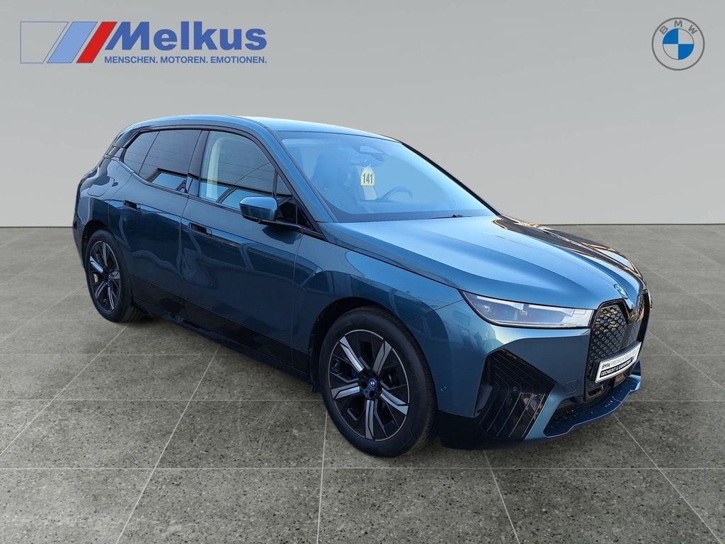 BMW iX 2023