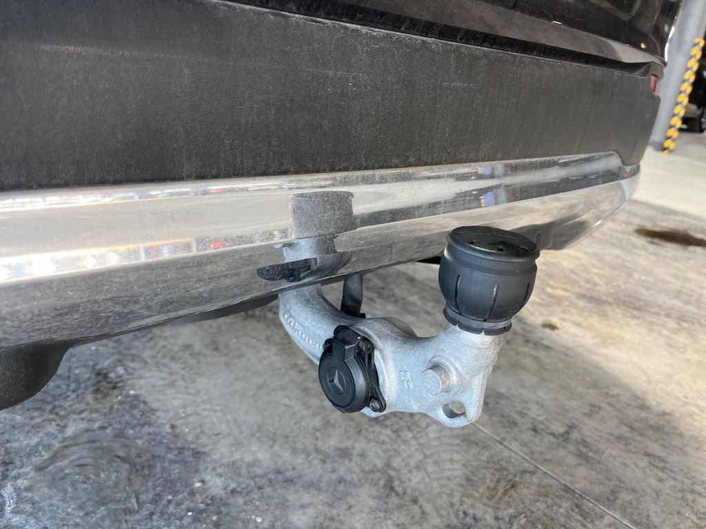 Mercedes-Benz GLC 300 2021