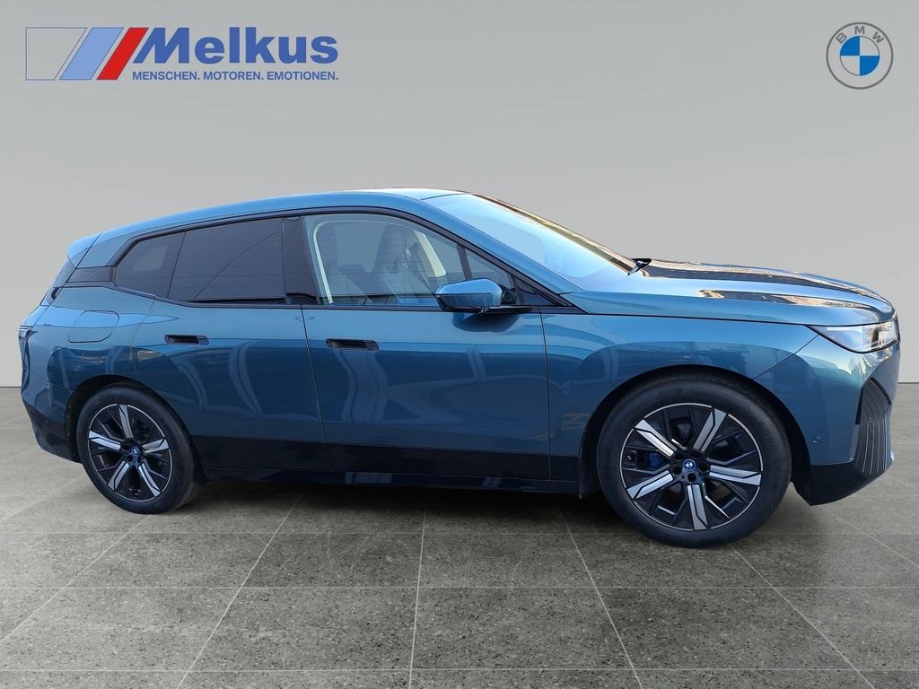 BMW iX 2023