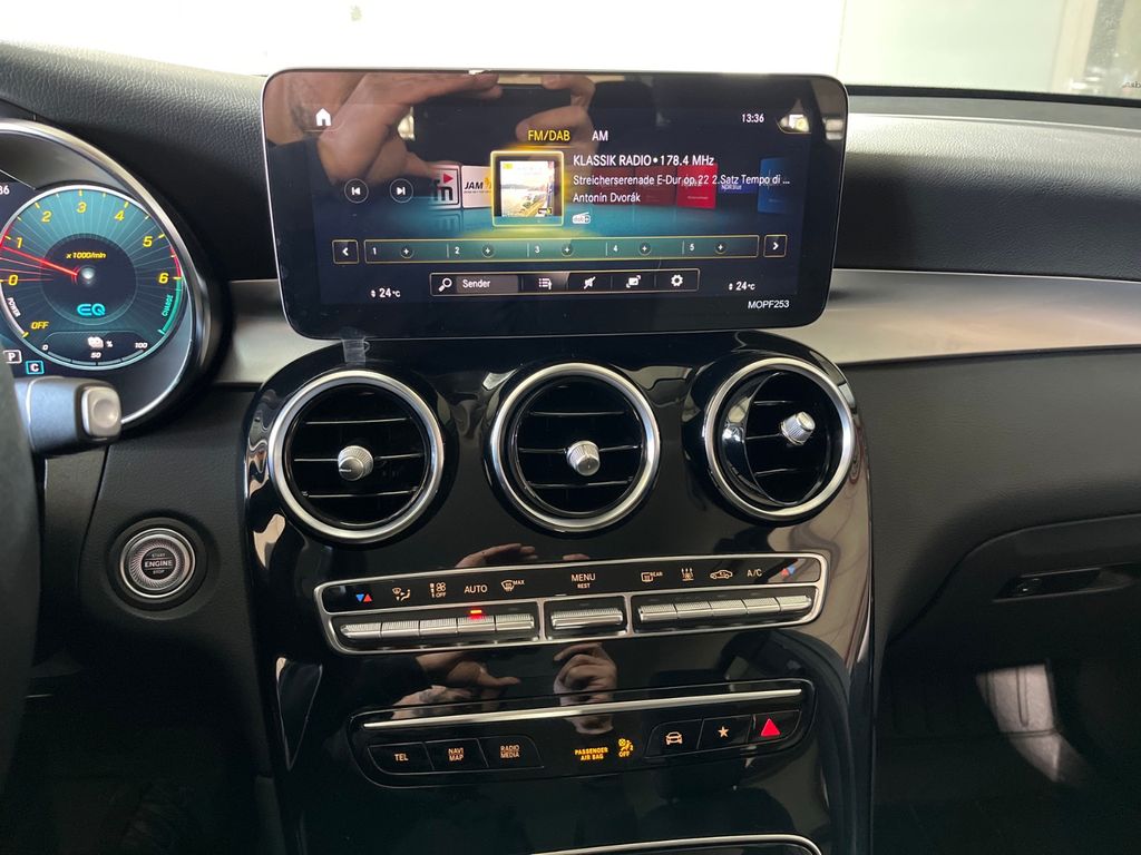 Mercedes-Benz GLC 300 2021