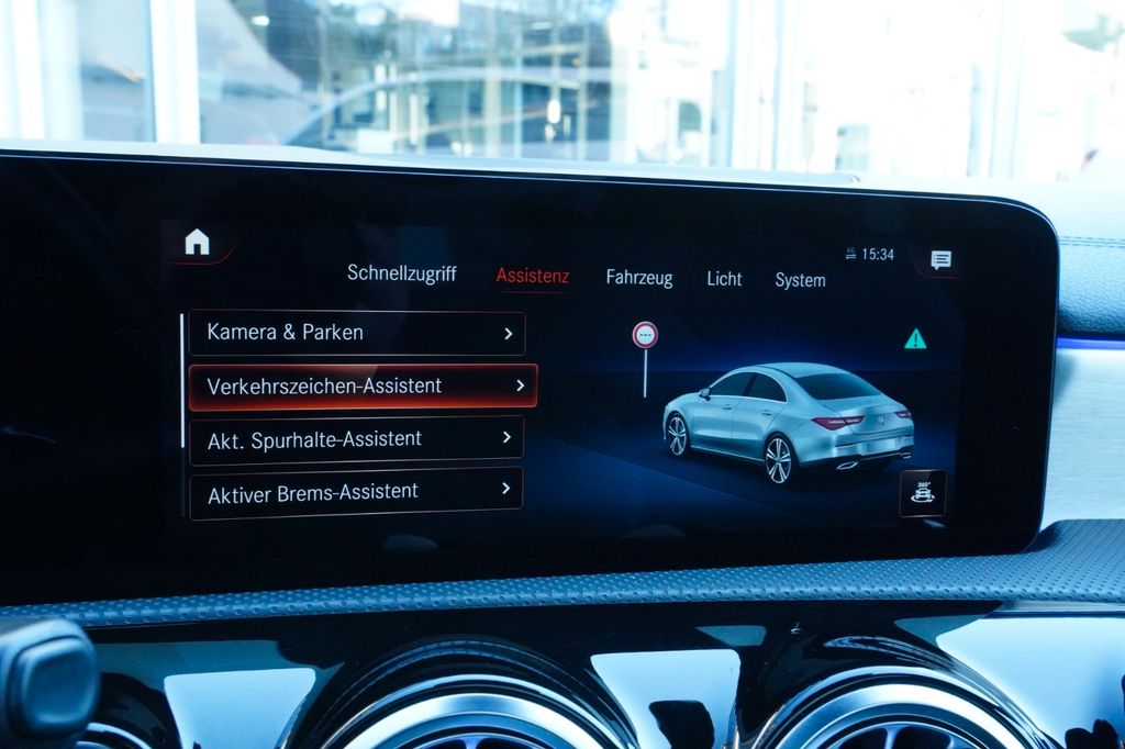 Mercedes-Benz CLA 200 2019