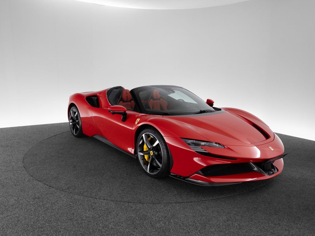 Ferrari SF90 2025