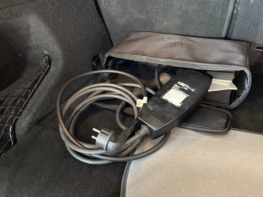 Mercedes-Benz GLC 300 2021