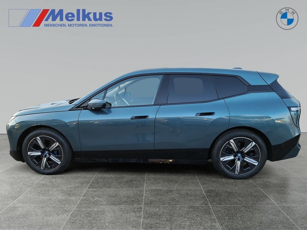 BMW iX 2023