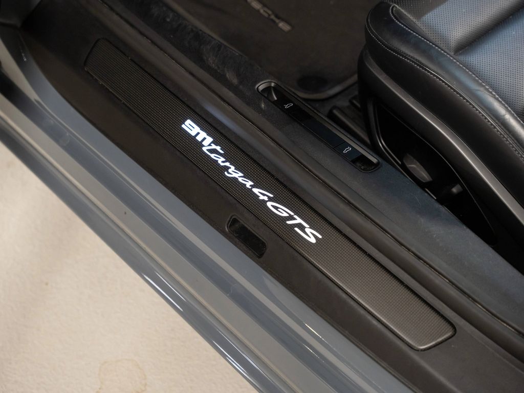 Porsche 911 2023