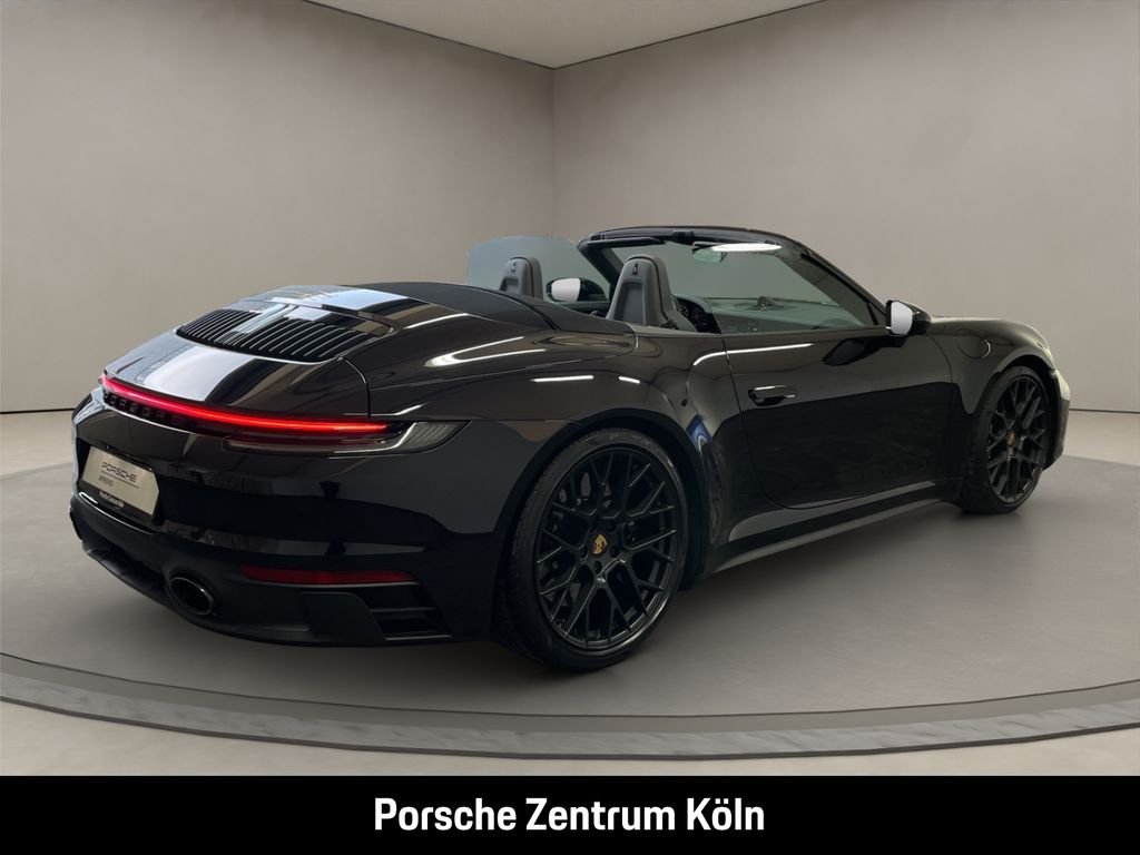 Porsche 992 2022