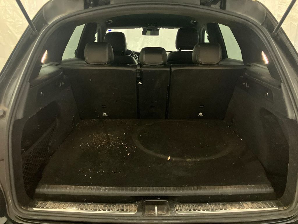 Mercedes-Benz GLC 300 2021