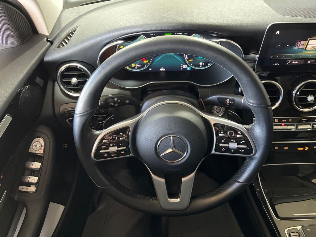 Mercedes-Benz GLC 300 2021