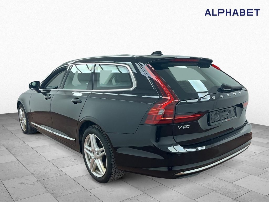 Volvo V90 2022