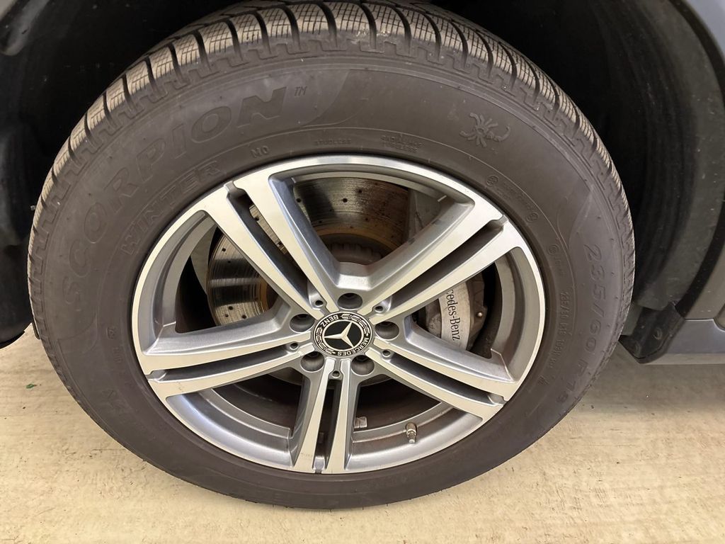 Mercedes-Benz GLC 300 2021