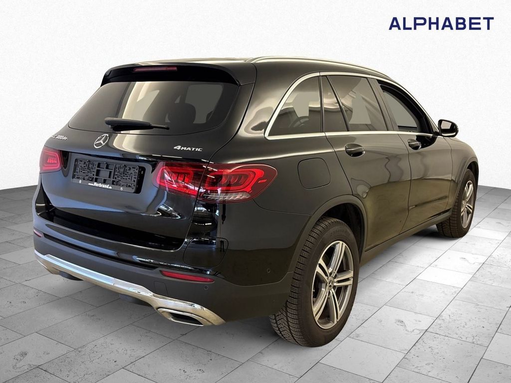 Mercedes-Benz GLC 300 2021