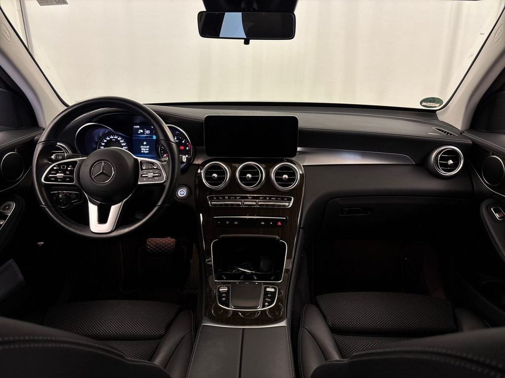 Mercedes-Benz GLC 300 2021