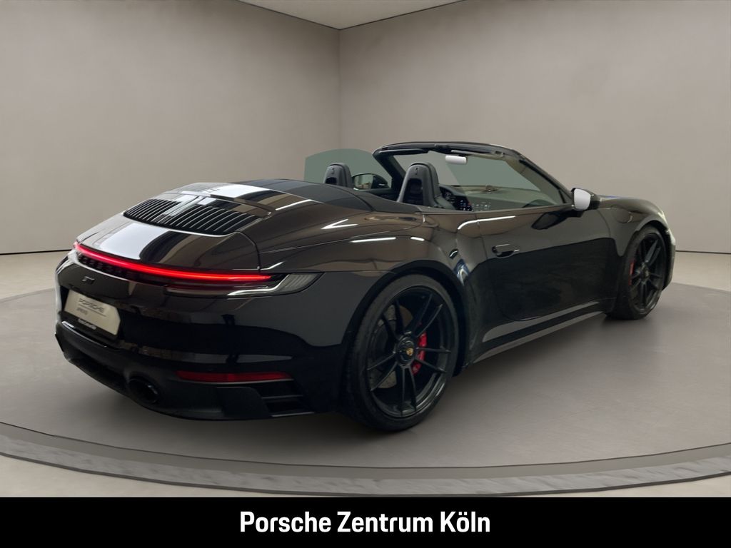 Porsche 992 2022