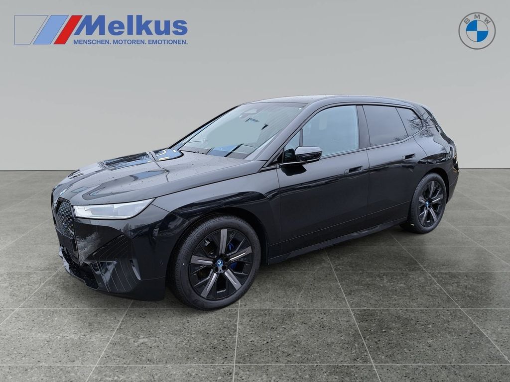 BMW iX 2023