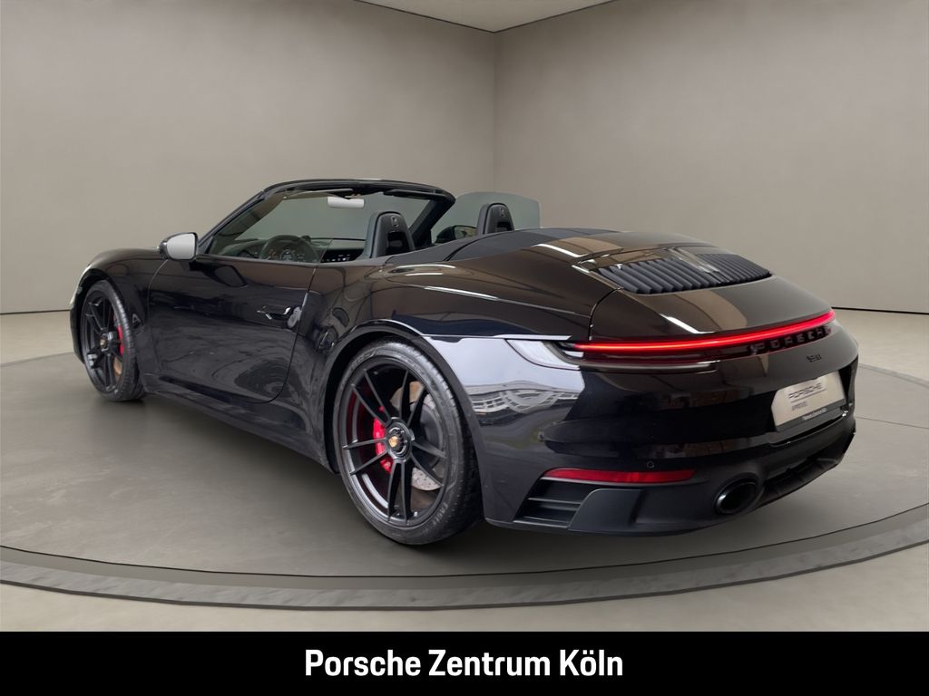 Porsche 992 2022