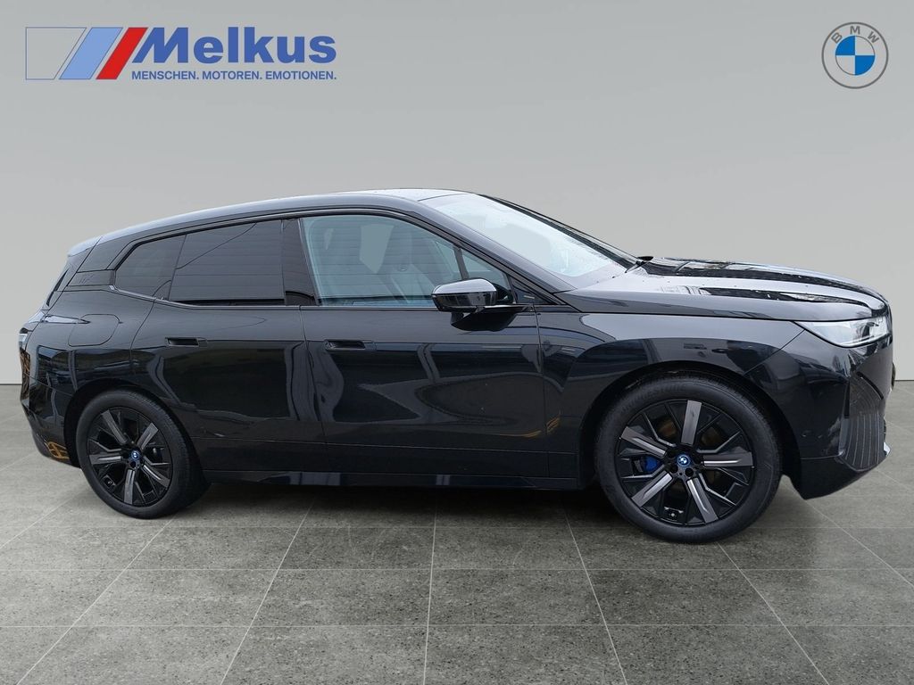 BMW iX 2023